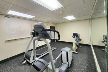 هتل Days Inn & Suites By Wyndham Houston North/aldine