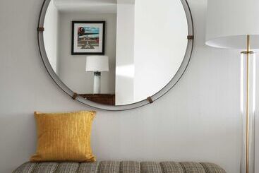 Doubletree By Hilton Hotel Dallas – Love Field