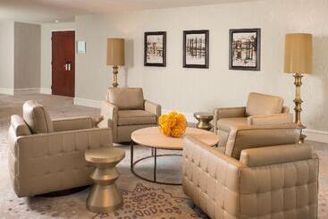 Doubletree By Hilton Hotel Dallas – Love Field