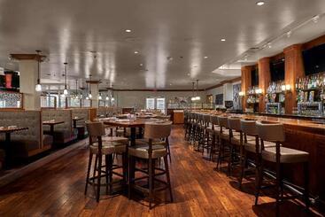Doubletree By Hilton Hotel Dallas – Love Field