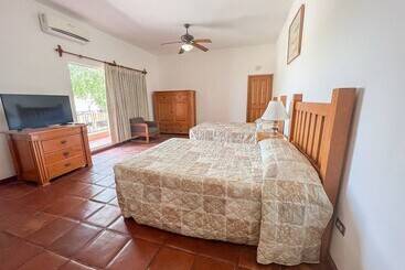هتل Hacienda Jalisco