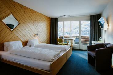Hotel Hari Im Schlegeli