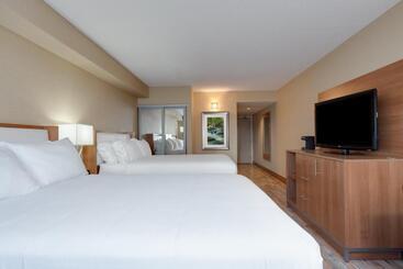Holiday Inn Express Hotel & Suites Uptown Fredericton, An Ihg