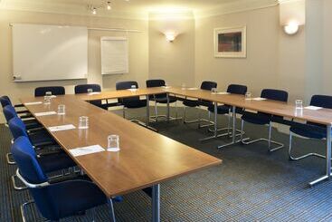 هتل Holiday Inn Leeds Brighouse, An Ihg