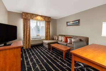 هتل La Quinta By Wyndham Vancouver