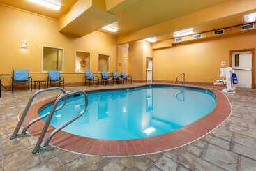 هتل La Quinta By Wyndham Vancouver