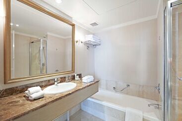 هتل Parmelia Hilton Perth