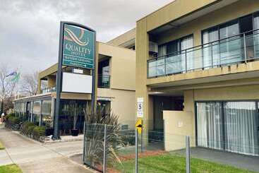 هتل Quality  Bayside Geelong