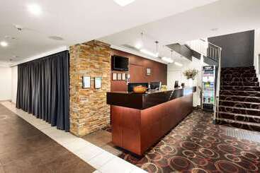 هتل Quality  Bayside Geelong