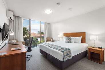 هتل Quality  Bayside Geelong