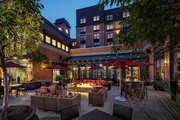 هتل Residence Inn Minneapolis Downtown At The Depot