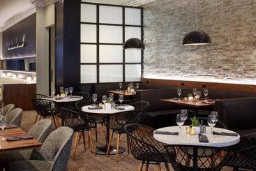 هتل Residence Inn Minneapolis Downtown At The Depot