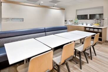 هتل Residence Inn Mobile
