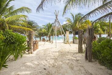 Отель Selina Tulum