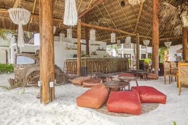 Отель Selina Tulum