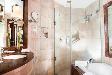 هتل Sheraton Chihuahua Soberano