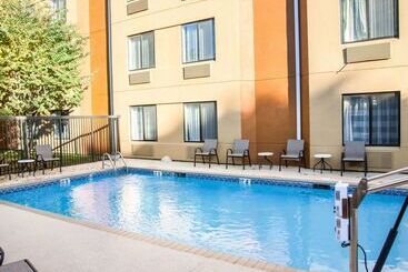 هتل Sleep Inn University Place