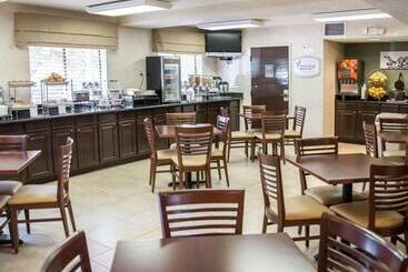 هتل Sleep Inn University Place