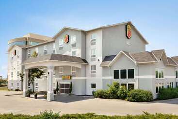 هتل Super 8 By Wyndham Ajax/toronto On