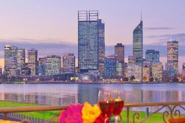 هتل The Peninsula Riverside Serviced Apartments