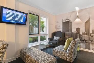 هتل The Peninsula Riverside Serviced Apartments