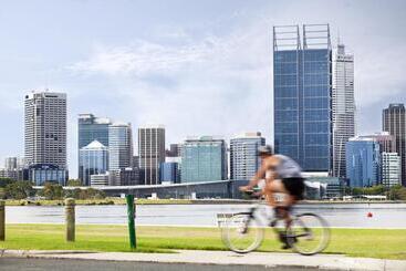 هتل The Peninsula Riverside Serviced Apartments
