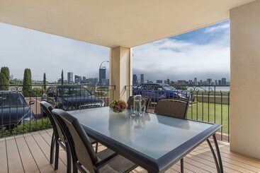 هتل The Peninsula Riverside Serviced Apartments