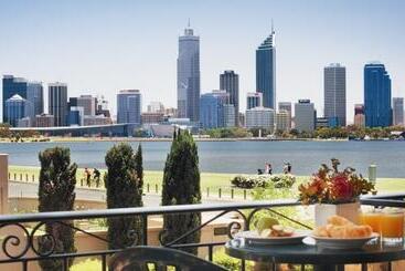 هتل The Peninsula Riverside Serviced Apartments