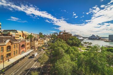 هتل The Russell Boutique