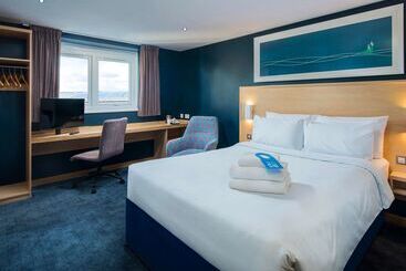 هتل Travelodge Ashford