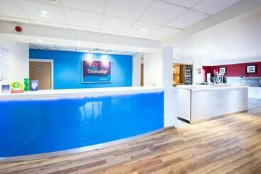 هتل Travelodge Ashford