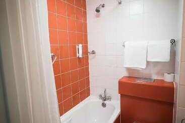 هتل Travelodge Belfast