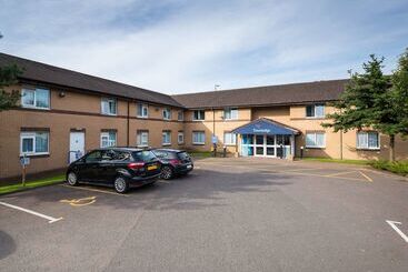 هتل Travelodge Glasgow Paisley Road