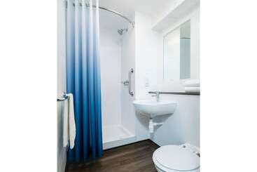 هتل Travelodge Plymouth