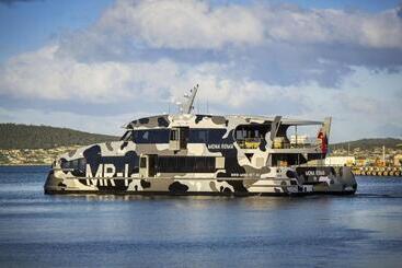 Hobart Waterfront Apartments