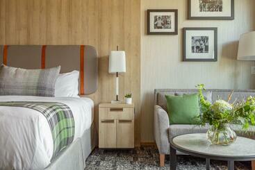Headwaters Lodge At Eagle Ranch Resort