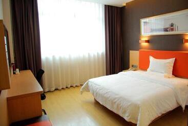 هتل 7days Premium Leshan Qianwei Fengye Fortune Center Branch