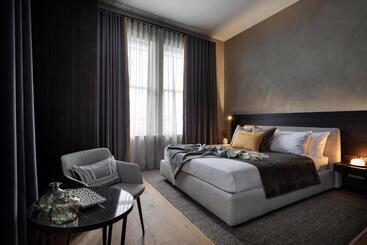 هتل Fitzroy By Luminous