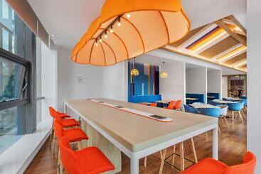 هتل Holiday Inn Express Dali Xiaguan, An Ihg