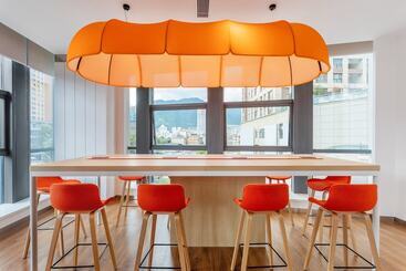 هتل Holiday Inn Express Dali Xiaguan, An Ihg