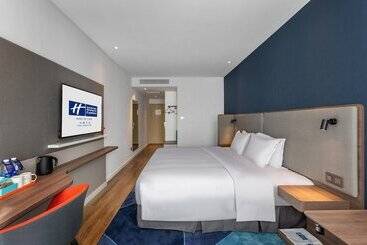 هتل Holiday Inn Express Dali Xiaguan, An Ihg