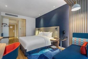 هتل Holiday Inn Express Dali Xiaguan, An Ihg