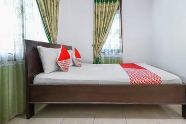 هتل Oyo 3789 Bukit Somber Residence Syariah