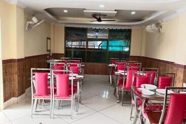 هتل Royal Sunview
