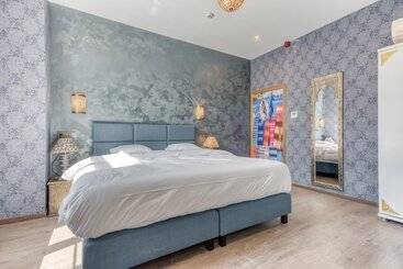 בית מלון כפרי Ryad Mogador Liege