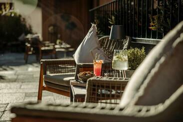 Post Boutique Apartments