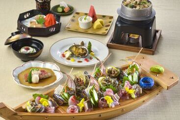 ریوکان The Gran Resort Elegante Atami