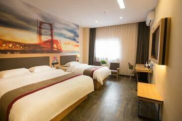 Thank Inn Chain Hotel Zhengzhou Xinzheng International Airport