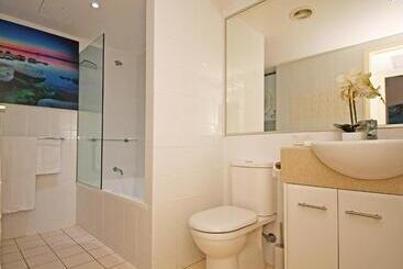Tingeera Bespoke Beachfront Apartments