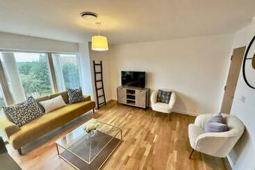 تختخواب و صبحانه Koala & Tree   Modern 1 Bed Apartment For 4 Guests In The Heart Of Cambridge   Short Lets & Serviced